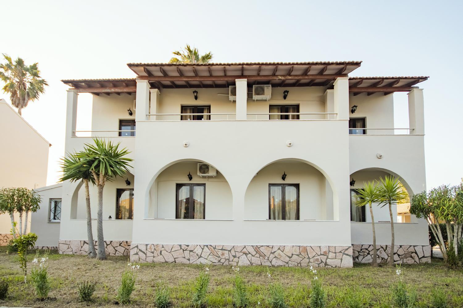 דירות לפקימי Parakladi Seaside Retreat מראה חיצוני תמונה