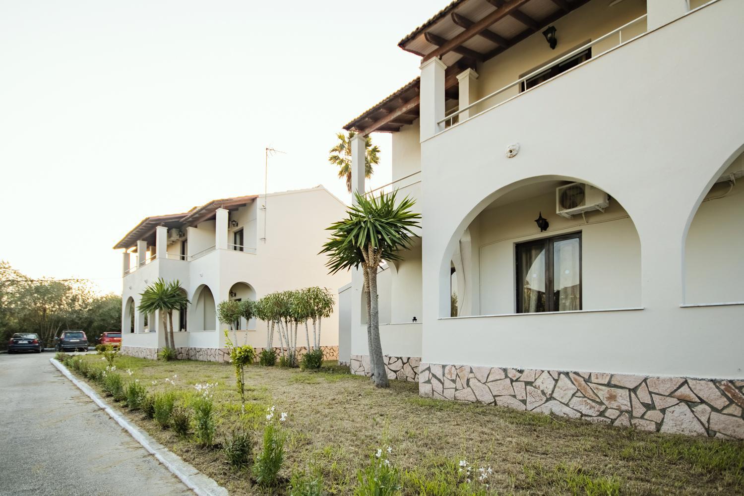 דירות לפקימי Parakladi Seaside Retreat מראה חיצוני תמונה