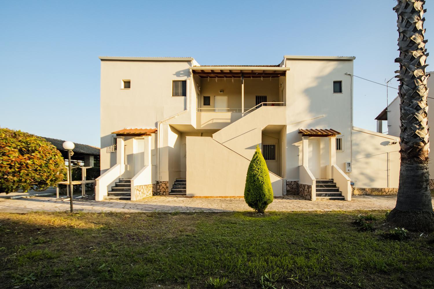 דירות לפקימי Parakladi Seaside Retreat מראה חיצוני תמונה